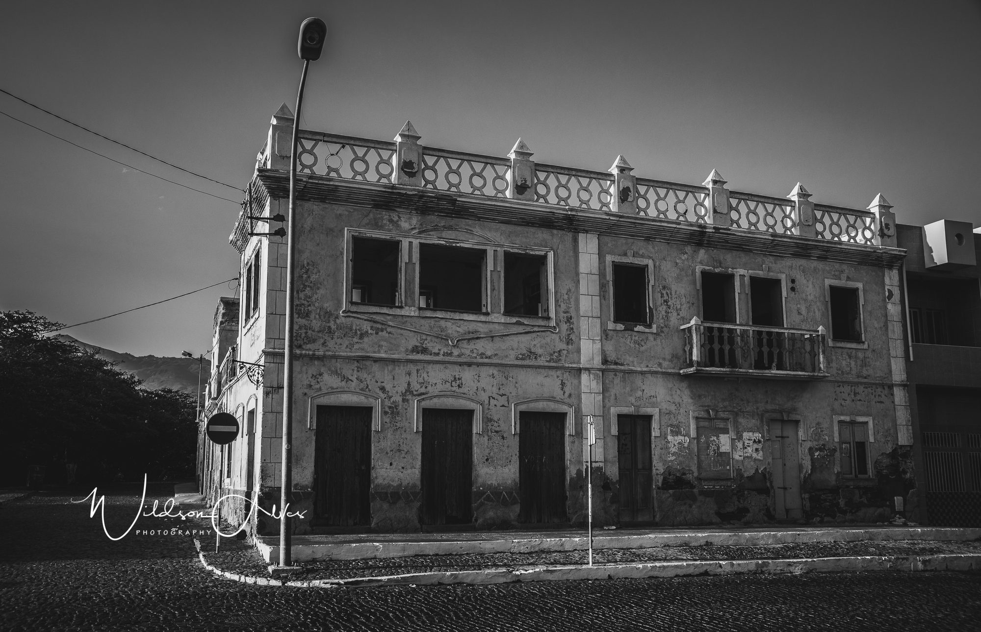 Grande bâtisse coloniale abandonnée, architecture portugaise, Santo Antão
